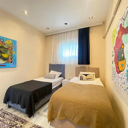 Stylish 2br Lagoon Views Apartmán *