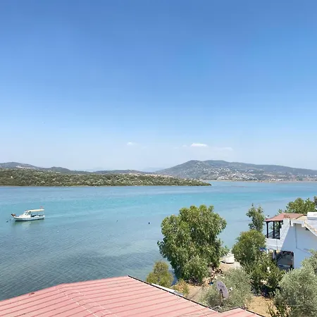 Stylish 2br Lagoon Views Bogazici